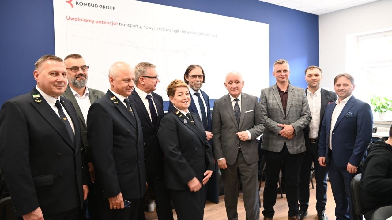 Pociąg do nowoczesności: W Ostrowie otwarto pracownię sterowania ruchem na miarę XXI wieku
